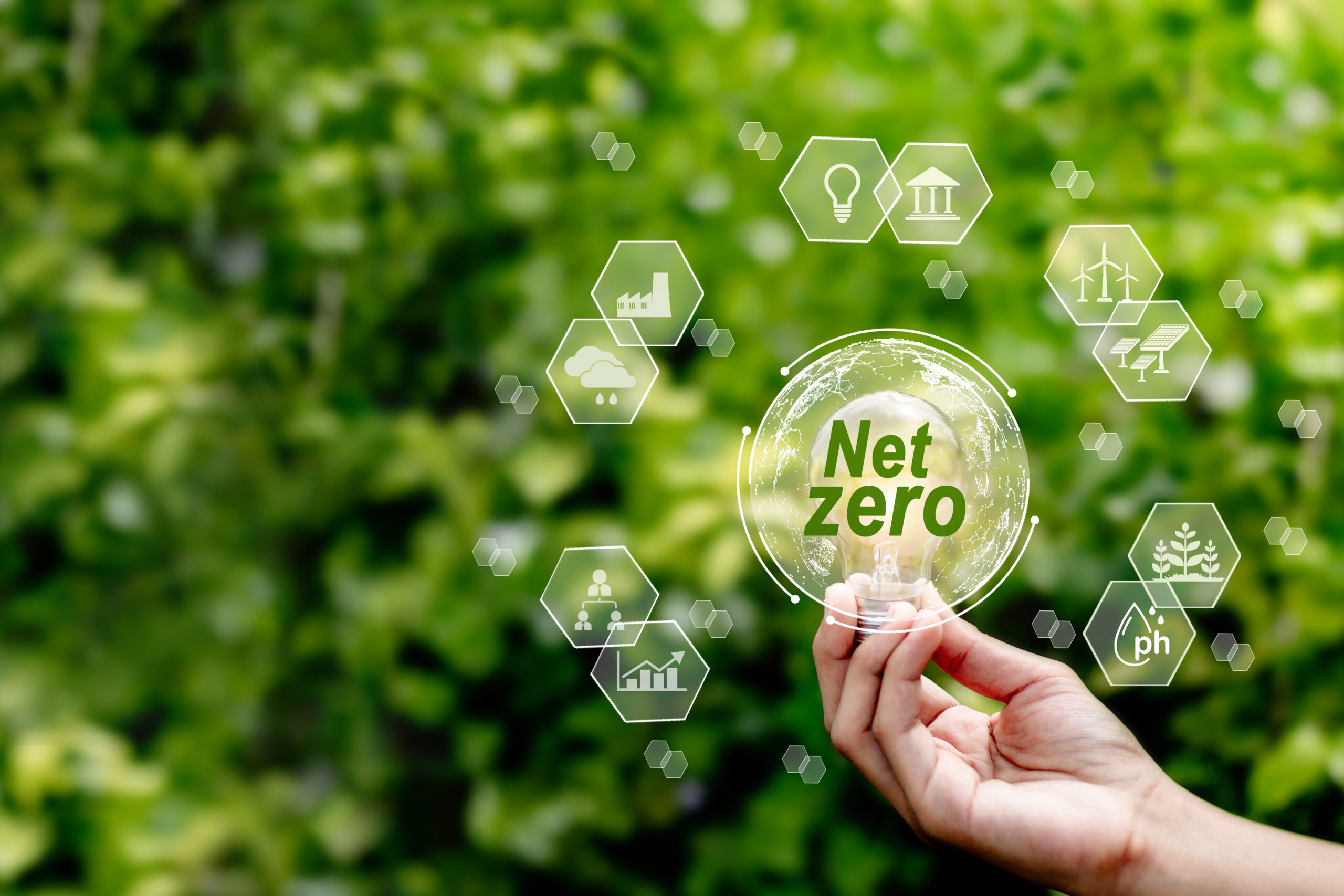 End-to-End Provider Helps Businesses Move Toward Net Zero More EfficientlyFor organizations looking to plan energy and carbon reduction strategies for the long term, working with an end-to-end Net Zero solutions provider can make the process more structured and efficient—from analyzing energy use and carbon emissions to designing solutions aligned with business goals.
